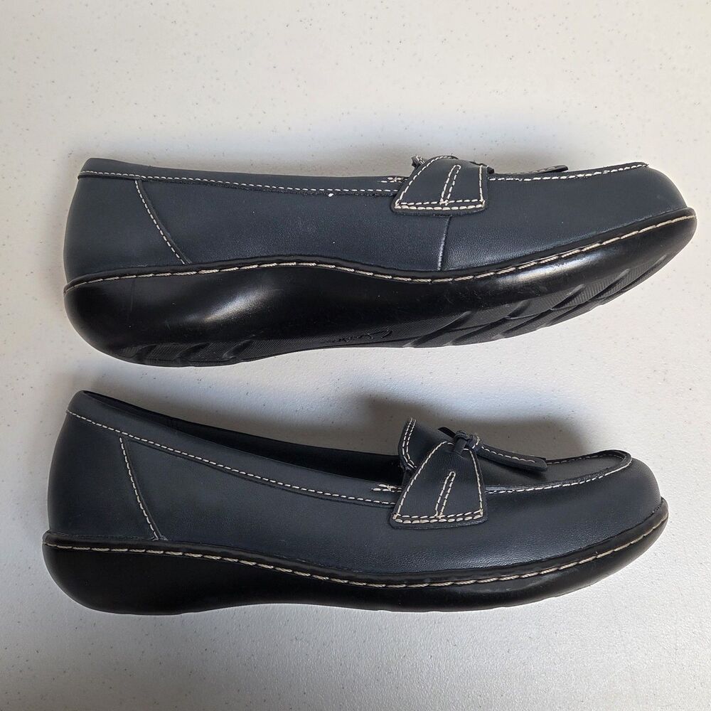 Clarks ASHLAND BUBBLE Tassel Loafer Womens  8.5W  Wide Blue Leather Slip-on Mocs - Picture 15 of 16